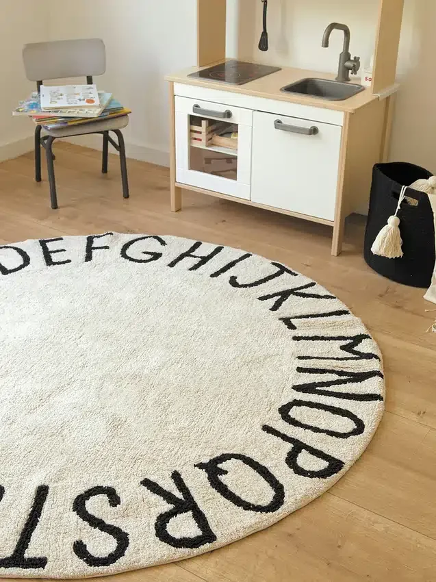 Alfombra lavable de Lorena Canals «ABC Natural Black»