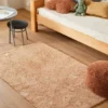 Alfombra lavable de Lorena Canals «Mini Dot» rosa