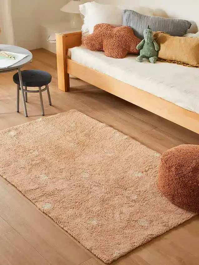 Alfombra lavable de Lorena Canals «Mini Dot» rosa