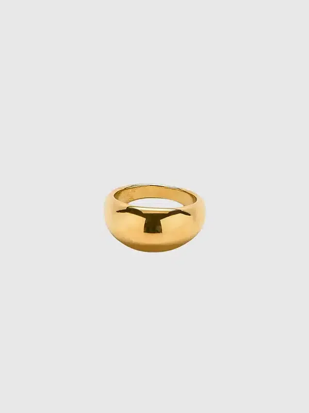 Anillo grueso con forma de cúpula de Admiral Row
