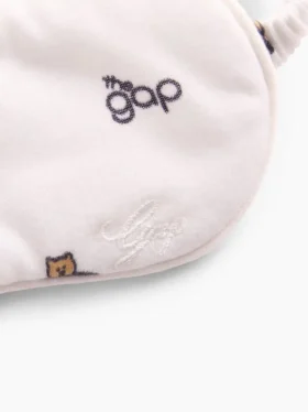 Antifaz de dormir infantil reciclado con el Gap Logo