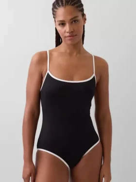 Bañador de cuello redondo