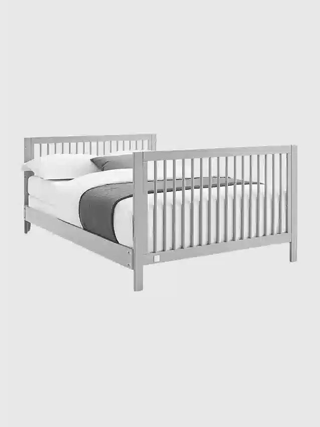 Barandillas de babyGap para convertir la cuna en cama