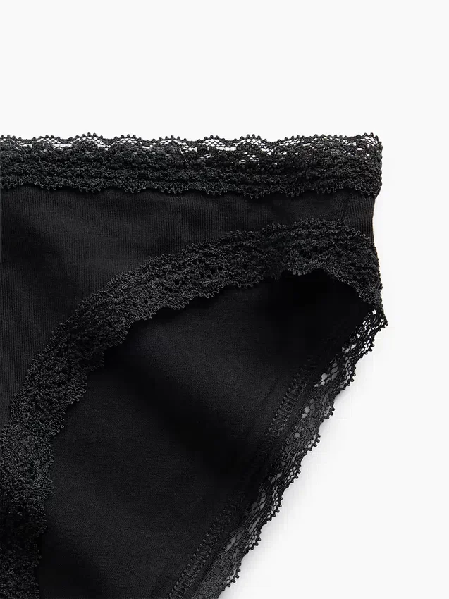 Bikini de algodón orgánico elástico con ribete de encaje, de máxima suavidad