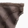Bikini de algodón orgánico elástico con ribete de encaje, de máxima suavidad