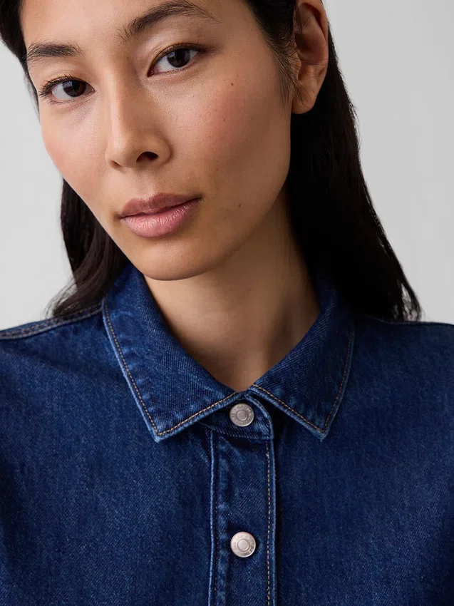 Blusa ajustada de denim con peplum
