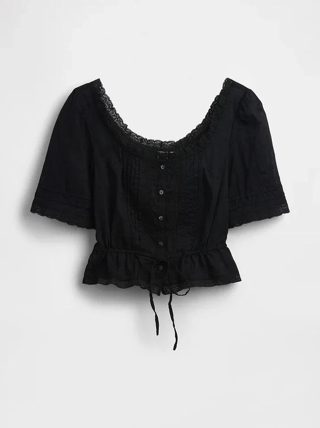 Blusa con peplum y ribete de encaje