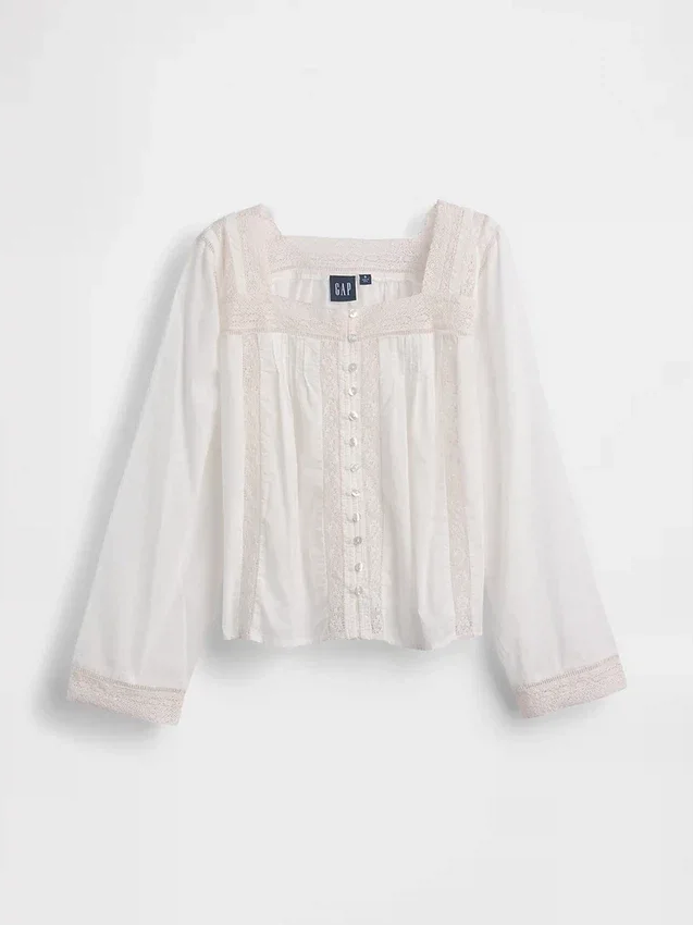 Blusa de cuello cuadrado con ribete de encaje