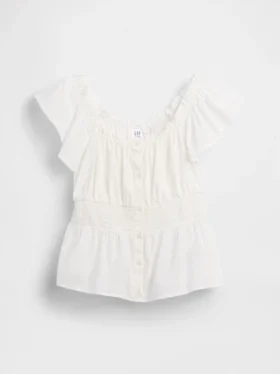 Blusa infantil con mangas onduladas y botones en la parte delantera