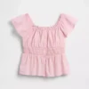 Blusa infantil con mangas onduladas y botones en la parte delantera