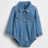 Body de denim para bebé con botones