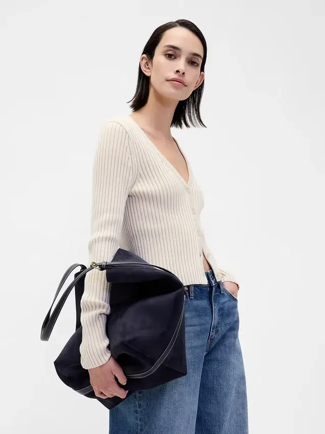 Bolso tipo cubo de ante vegano