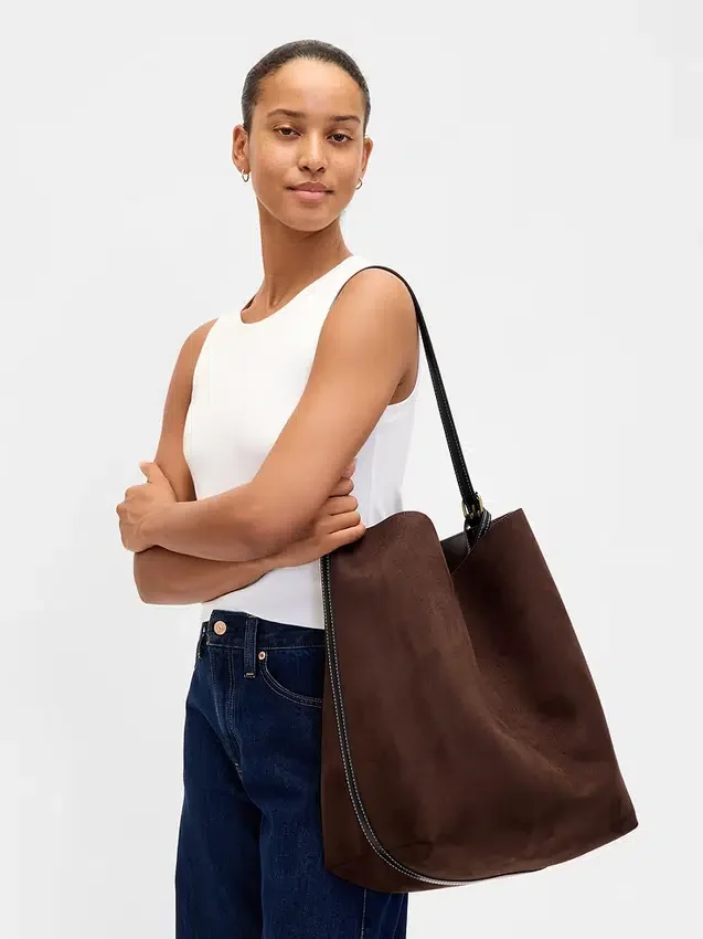 Bolso tipo cubo de ante vegano