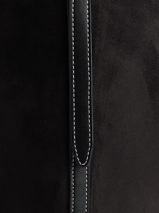 Bolso tipo cubo de ante vegano