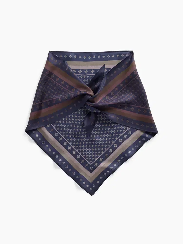 Bufanda triangular oversize 100 % seda