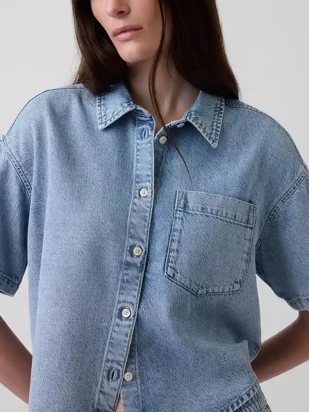 Camisa de campamento oversize de denim ultrasuave