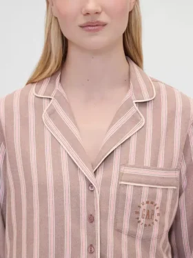 Camisa de pijama de franela a rayas de corte holgado de GAP × Summer Fridays