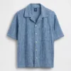 Camisa de vacaciones de denim con tejido dobby