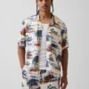 Camisa holgada con cuello camp