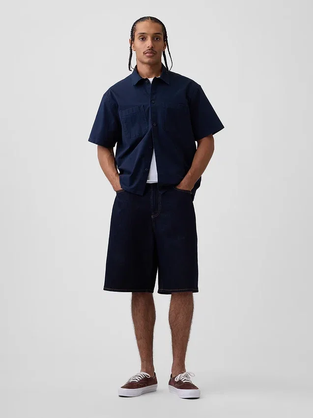 Camisa utilitaria de corte holgado y bajo recto