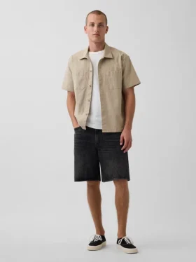 Camisa utilitaria de corte holgado y bajo recto
