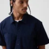 Camisa utilitaria de corte holgado y bajo recto