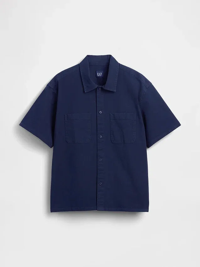 Camisa utilitaria de corte holgado y bajo recto