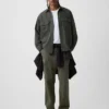 Camisa utilitaria de denim ultrasuave de corte holgado