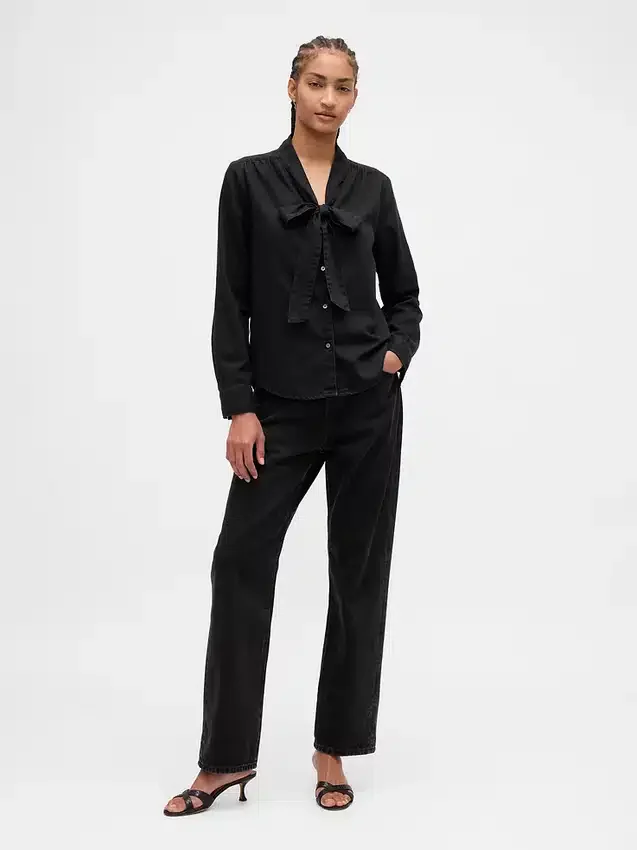 Camisa vaquera con lazo al cuello