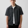 Camisa vaquera de corte holgado