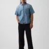 Camisa vaquera de corte holgado