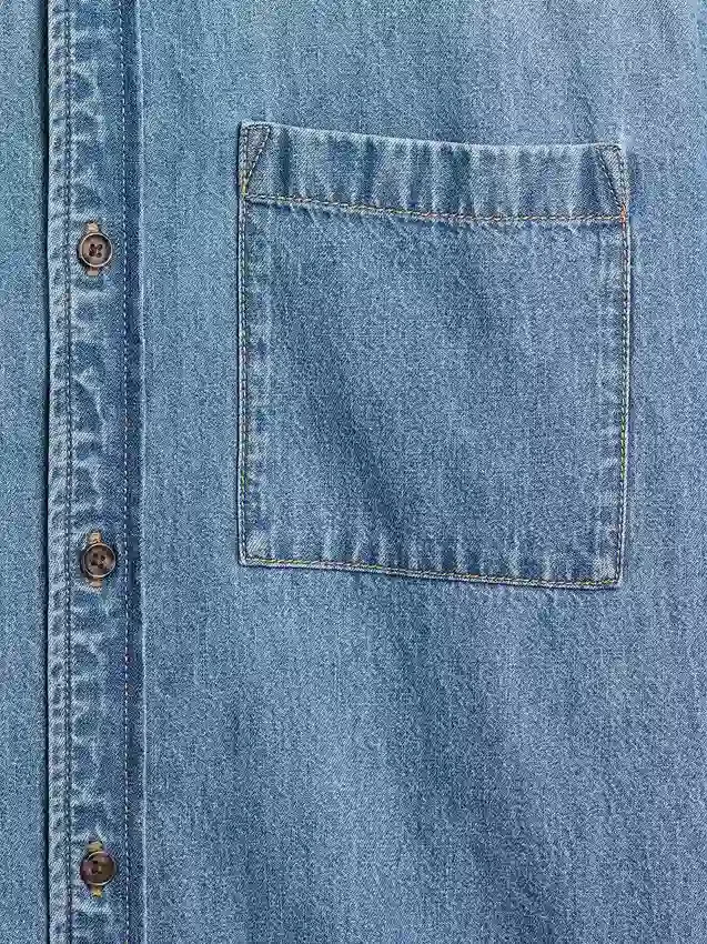Camisa vaquera de corte holgado