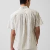 Camisas de corte holgado con rayas de seersucker y bajo redondeado