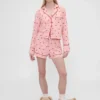 Camisas de pijama holgadas de franela con corazones de GAP × Summer Fridays