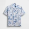 Camisas de vacaciones infantiles de estilo relajado con estampado floral texturizado