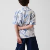 Camisas de vacaciones infantiles de estilo relajado con estampado floral texturizado