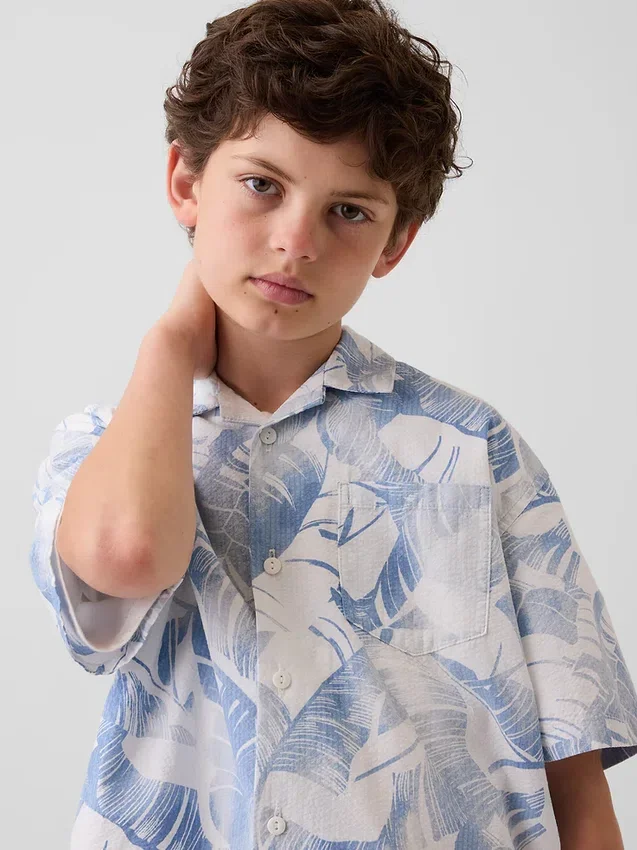 Camisas de vacaciones infantiles de estilo relajado con estampado floral texturizado