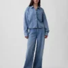 Camisas oversize de denim ultrasuave con bajo recto y corte corto