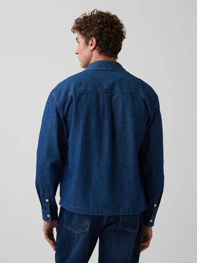 Camisas vaqueras de corte holgado y bajo recto
