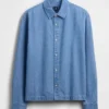 Camisas vaqueras de corte holgado y bajo recto