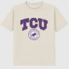 Camiseta con el escudo universitario de la TCU (Texas Christian University) en diseño oscuro