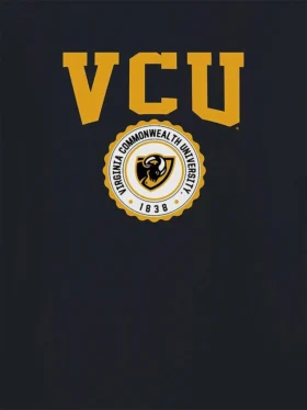 Camiseta con el escudo universitario de la Universidad Commonwealth de Virginia