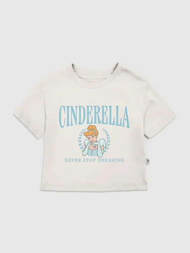 Camiseta con estampado «Cinderella Collegiate» para niños pequeños