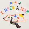 Camiseta con estampado de cachorro dormido para niños pequeños