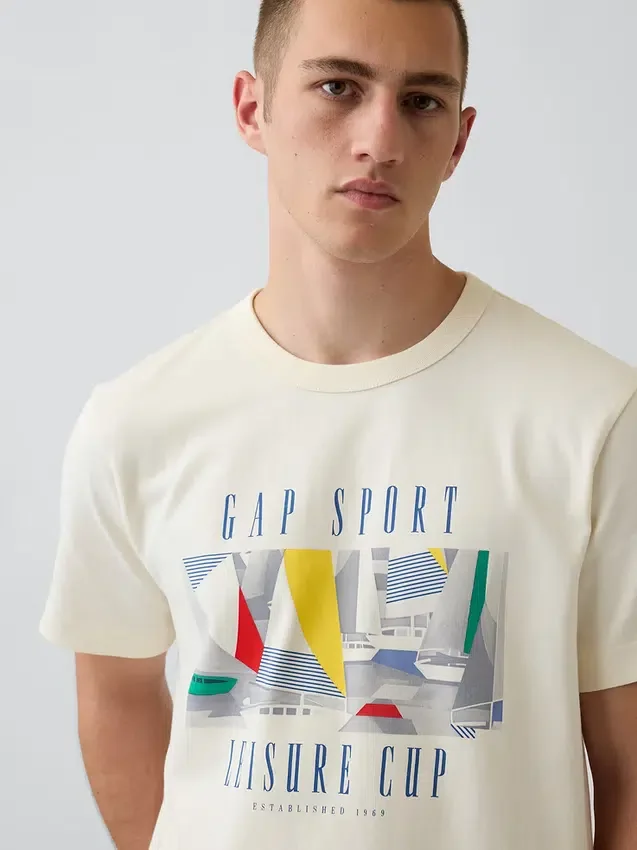 Camiseta con estampado de Gap Sport, de tejido grueso