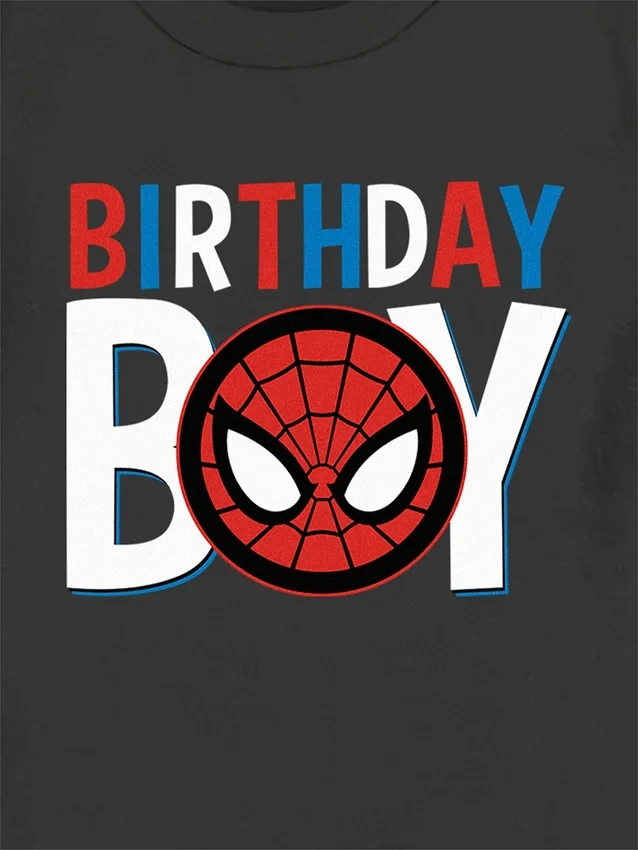 Camiseta con estampado de Spider-Man para niños pequeños («Birthday Boy»)