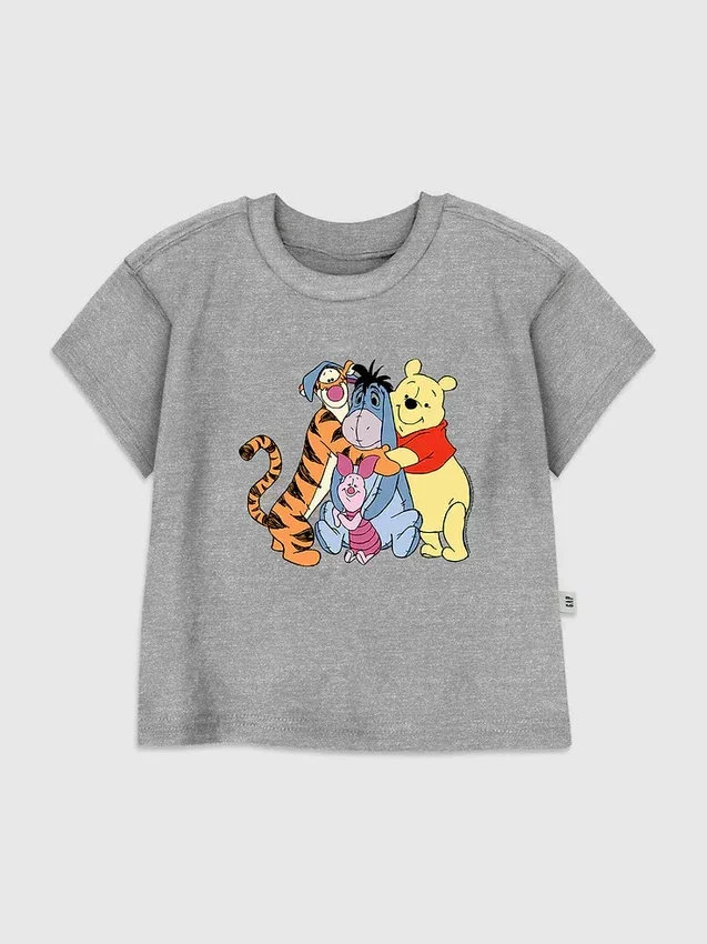 Camiseta con estampado de Winnie the Pooh «Hugs» para niños pequeños