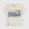 Camiseta con estampado «Oceans Calling» para niños pequeños