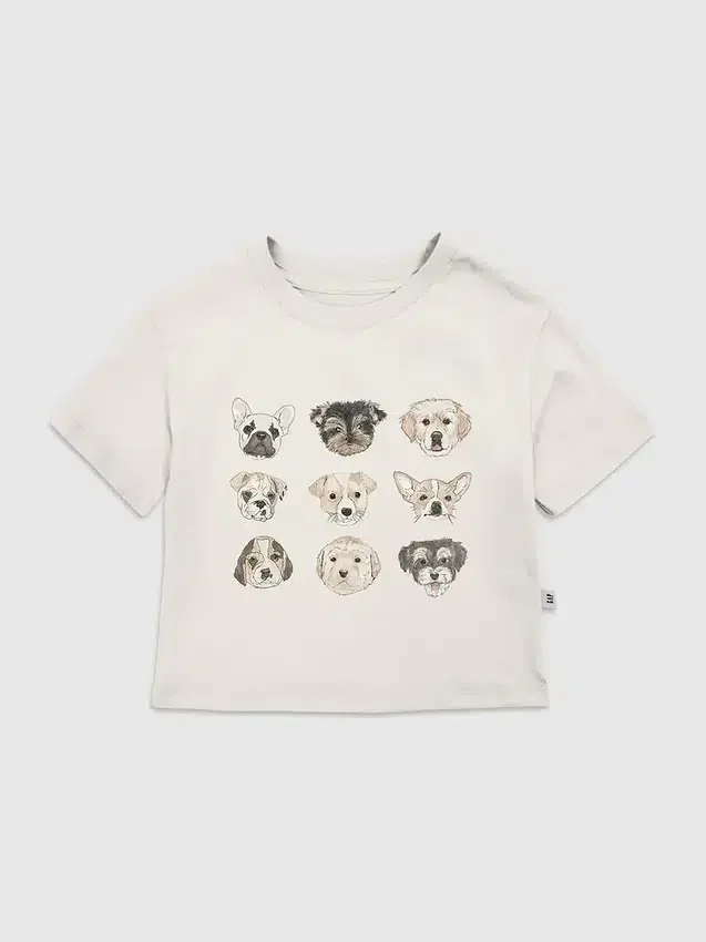 Camiseta con estampado variado de cachorros para niños pequeños
