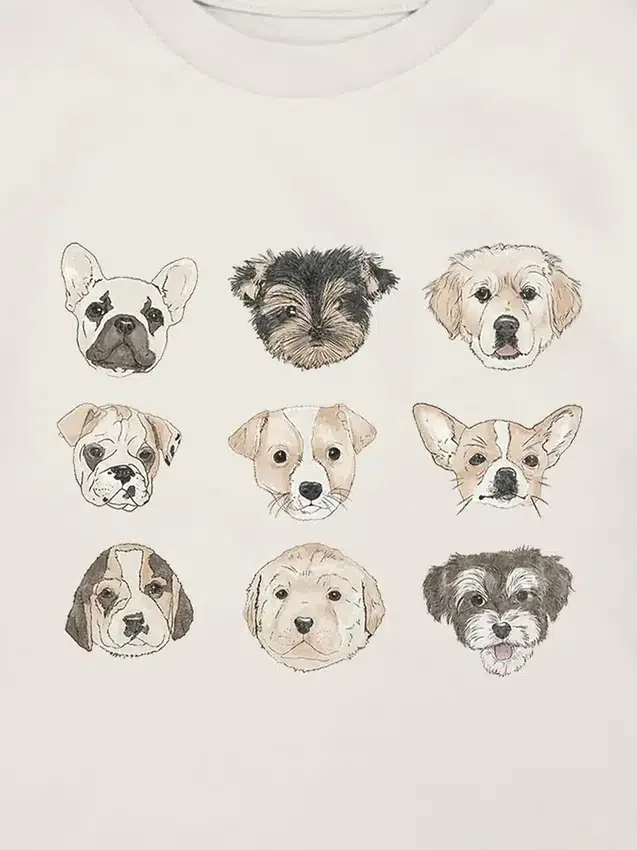 Camiseta con estampado variado de cachorros para niños pequeños